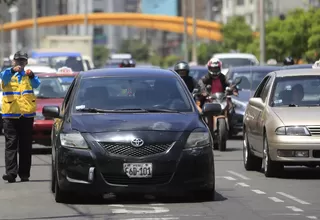 Taxis colectivos: Ministerio de Transportes autoriza a choferes a prestar servicio 