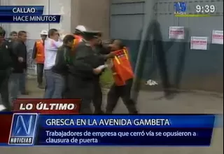 Trabajadores de empresa que bloquea avenida Néstor Gambetta agredieron a funcionarios del Callao