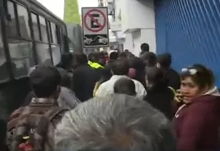 [VIDEO] Ciudadanos expresaron su malestar por cierre de atención de Migraciones