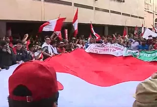 [VIDEO] Ciudadanos marchan contra el presidente Castillo