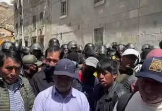[VIDEO] Ciudadanos protestan por paralización de obras