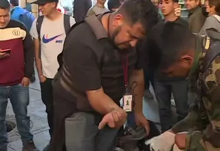  [VIDEO] Manifestantes vuelven a atacar a la prensa