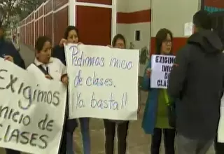 Villa El Salvador: padres de familia protestan y exigen el reinicio de clases