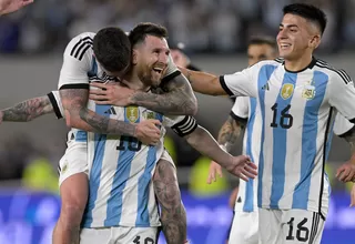 Argentina venció 2-0 a Panamá en la celebración de la tercera estrella en el Monumental