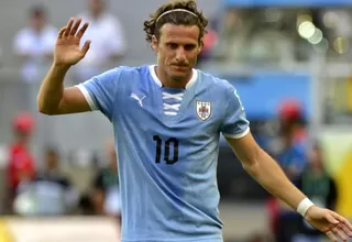 Diego Forlán anunció su adiós de la selección uruguaya