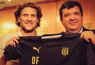 Diego Forlán fue presentado como nuevo DT de Peñarol
