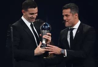 'Dibu' Martínez ganó el premio FIFA The Best a mejor arquero