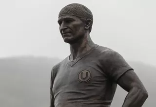 Universitario: El Estadio Monumental tiene nueva estatua de Lolo Fernández