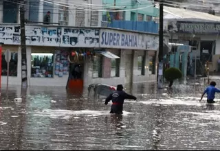 Ecuador: Rayo sorprende a ciudadanos e inundaciones afectan negocios y viviendas