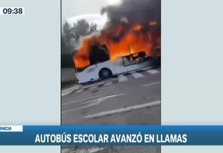 Francia: Bus escolar recorrió calles envuelto en llamas