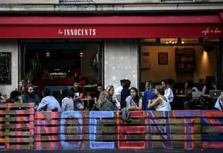 Francia ordena cierre de bares y restaurantes a las 10 de la noche para frenar rebrote de COVID-19