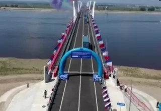 Inauguran puente de carretera que une China y Rusia