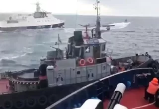 El momento en el que la armada de Rusia embistió un buque de Ucrania