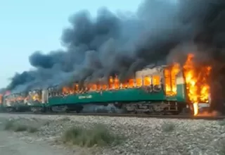 Pakistán: al menos 73 muertos y 40 heridos por explosión en un tren