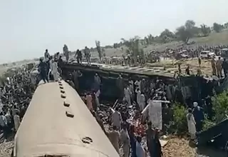 Pakistán: Choque de dos trenes deja 40 muertos y decenas de heridos