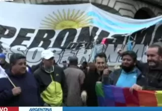 Partidarios se reúnen frente a la casa de Cristina Kirchner