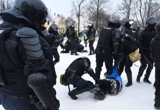 Rusia: Detienen a más de 4400 personas en manifestaciones en favor de Alexéi Navalny
