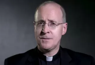 Un sacerdote jesuita quiere mejor acogida para los LGBT en el seno de la Iglesia