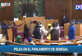 Senegal: Parlamentaria tiró una silla a diputado que la abofeteó