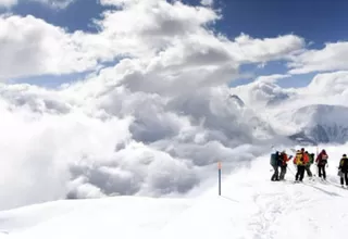 Suiza: varias personas enterradas por avalancha en estación de esquí