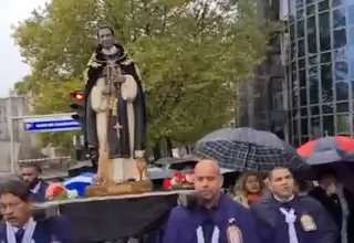 [VIDEO] Procesión de San Martín de Porres en Francia