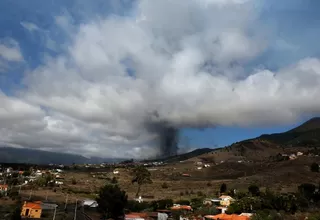 Volcán Cumbre Vieja en la isla española de La Palma entra en erupción