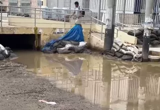 Aguas del río Piura se filtraron e inundaron centro de la ciudad