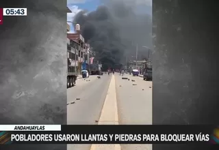 Andahuaylas: Pobladores usaron llantas y piedras para bloquear vías
