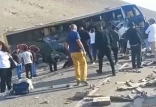 Arequipa: Choque de bus y tráiler dejó un muerto y más de 20 heridos