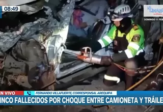Arequipa: Cinco muertos tras choque entre camioneta y tráiler
