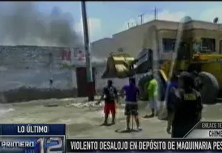 Chimbote: pobladores provocan incendio al tratar de evitar desalojo
