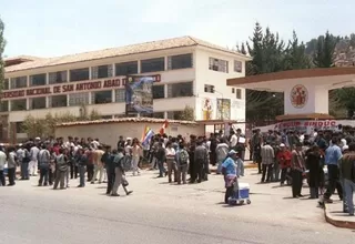 Cusco: alumnos toman control de la universidad San Antonio Abad