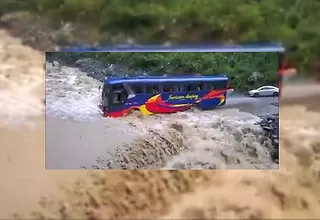 Cusco: chofer de bus interprovincial cruzó vía pese a peligroso desborde de río