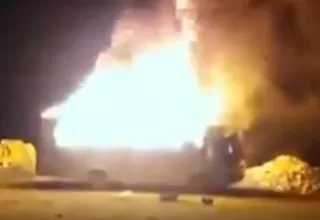Cusco: Manifestantes quemaron bus de policías