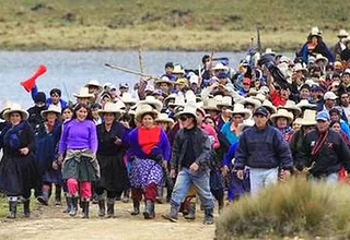 Dos policías fallecieron en enfrentamientos contra antimineros en Puno
