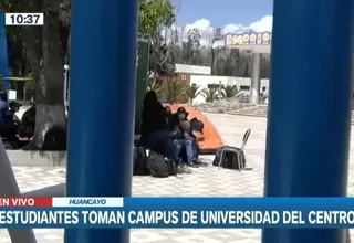 Huancayo: Estudiantes toman instalaciones de Universidad del Centro