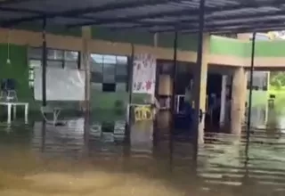 Piura: Colegio en Chulucanas quedó inundado tras fuerte lluvia