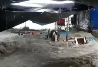 Piura: Mercado de Sullana quedó inundado por intensas lluvias