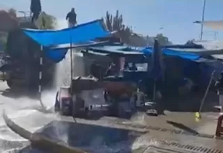 [VIDEO] Arequipa: Incidentes durante jornada de limpieza en plataforma comercial