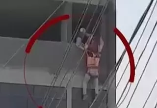 [VIDEO] Chiclayo: Compañeros evitaron que obrero caiga desde un sexto piso  