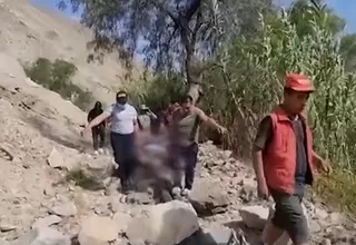 [VIDEO] Huaral: Minivan cae al barranco y mueren seis integrantes de una familia
