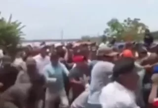 [VIDEO] Iquitos: Enfrentamientos por funcionamiento de petrolera